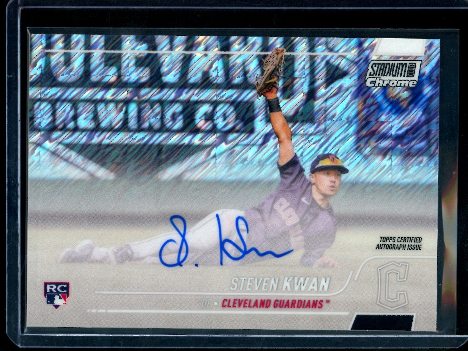 2022 Topps Stadium Club Chrome Steven Kwan Shimmer Rookie Autograph /5 Guardians - Image 1
