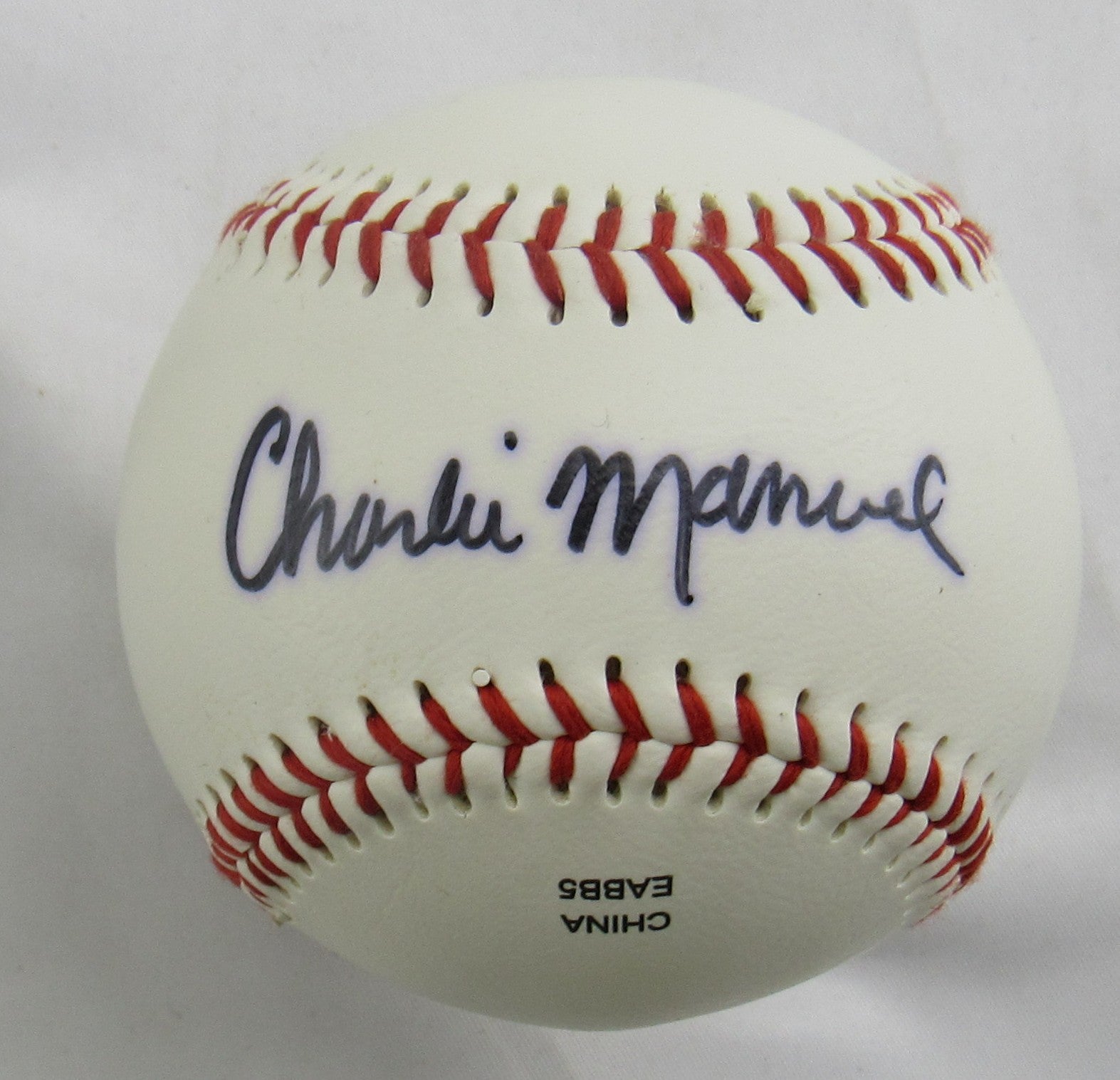 Charlie Manuel Signed Auto Baseball B171 - Image 1