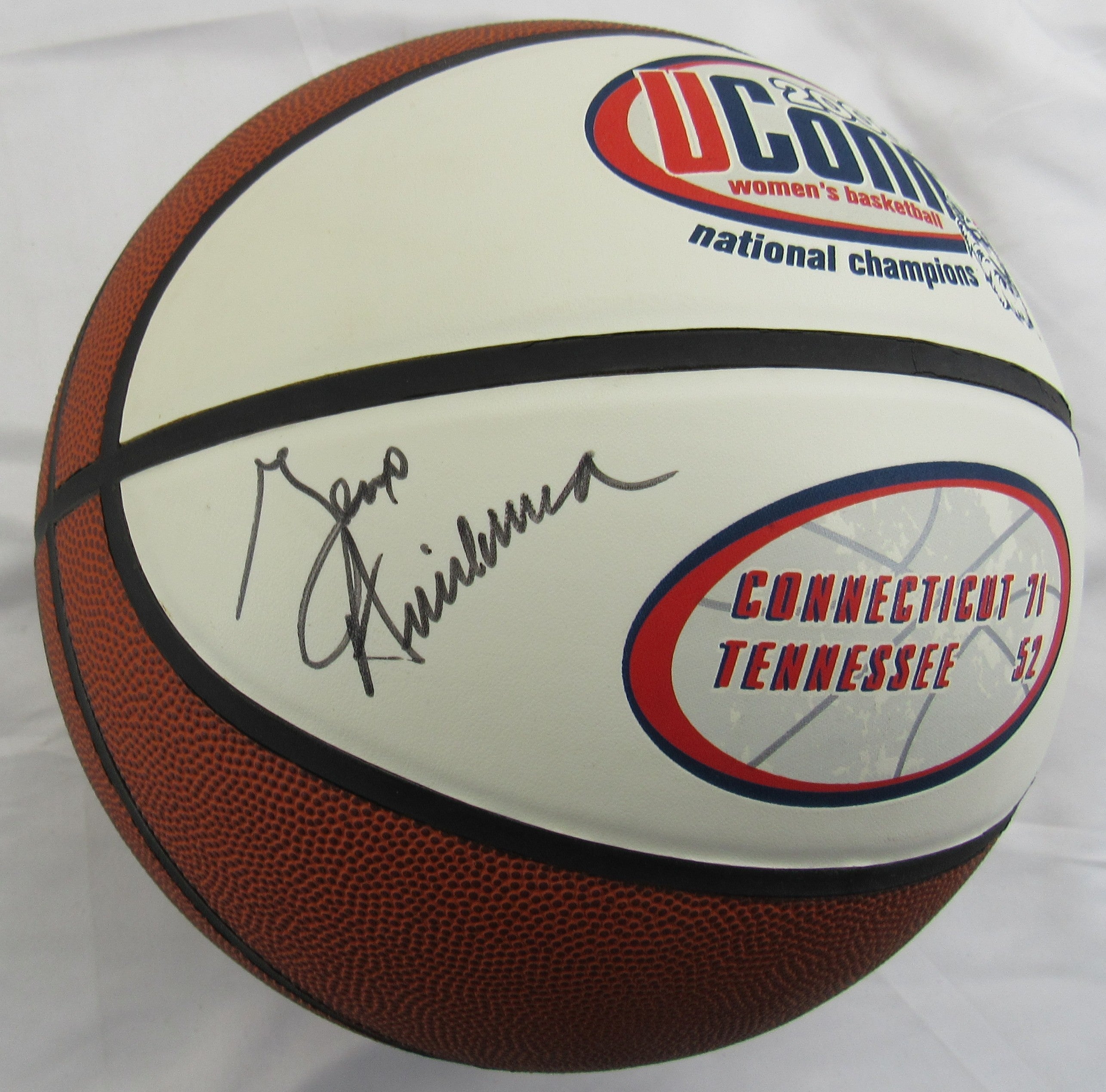 Geno Auriemma Signed Auto 2000 UConn National Champions Basketball JSA CL29252 - Image 1