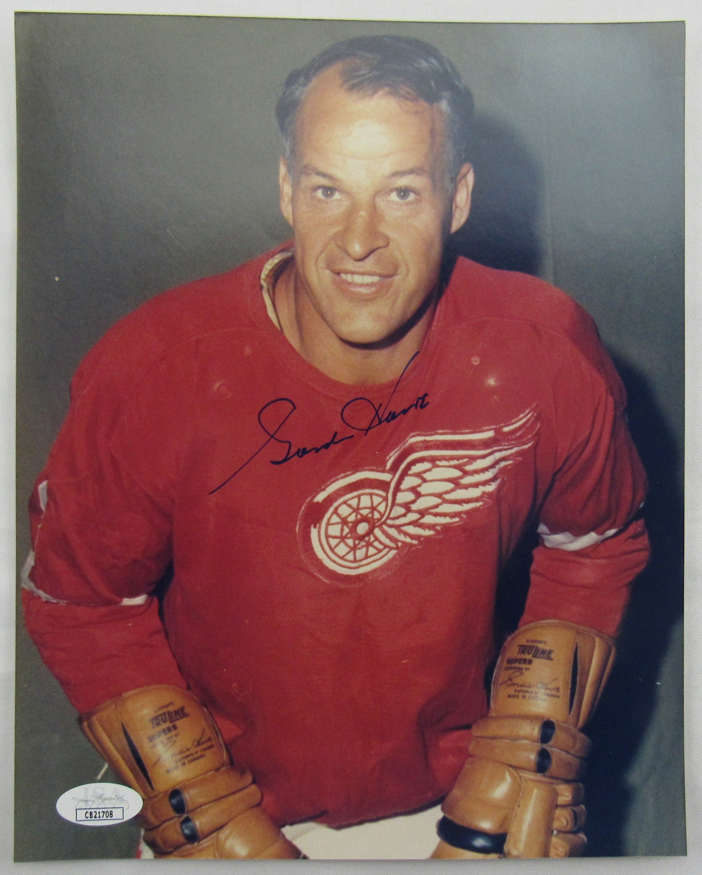 Gordie Howe Signed 8x10 Photo JSA CB21708 - Image 1